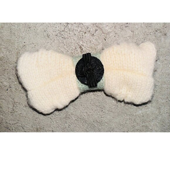 Cat or Dogs Small Pet Puppy Beige Knitting Cute Bow Tie - Picture 4 of 4